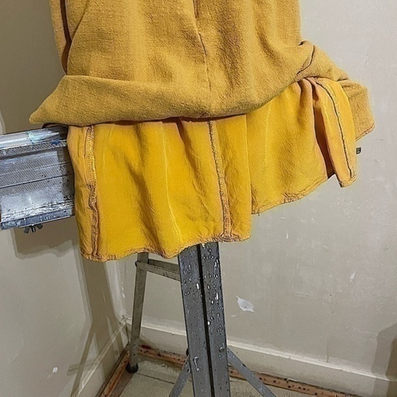 SOPRANO MUSTARD/GOLD  MINI DRESS WOMENS SZ MEDIUM - Picture 5 of 11